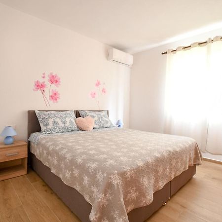 Apartment Brle Πόρετς Δωμάτιο φωτογραφία